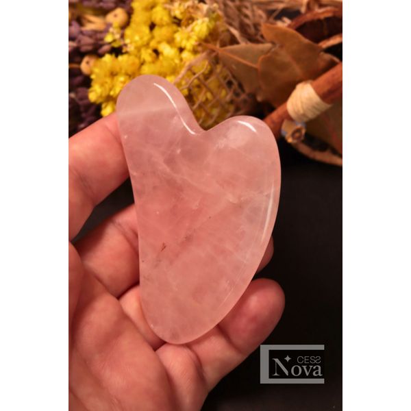 A Kalite Pembe Doğal Heart Gua Sha Guasha Bakım Ve Masaj Taşı