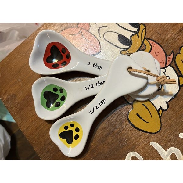 paw print measuring spoons set of 3 For The Pet Lovers Kitchen