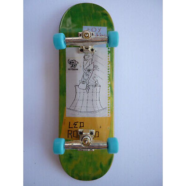 Tech Deck Toy Machine Leo Romero Skateboard Fingerboard