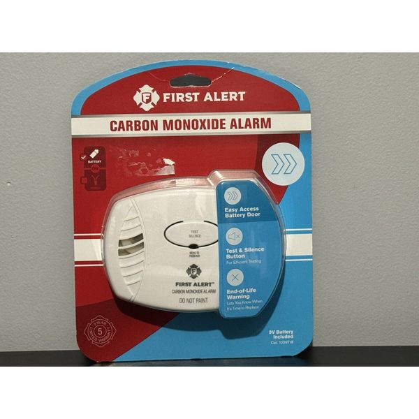 First Alert Carbon Monoxide Alarm~Includes 9v Battery~New & Sealed In Packaging