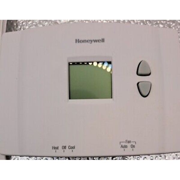 Honeywell RTH1118 Heating Cooling & Non Programmable Thermostat Celsius New