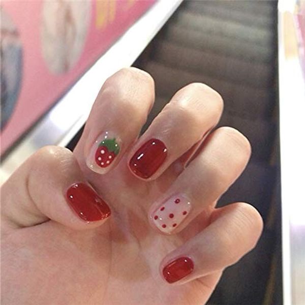 Beautiful and lovely strawberry pattern lovely wave point short nail tips wedding nails with double-sided adhesive tape 24pcs