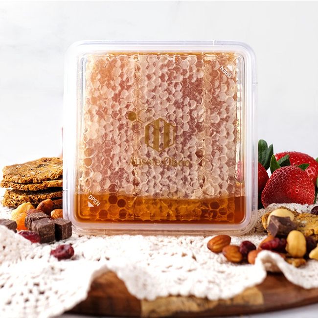 Ozzy Queen Bee Premium Australian Natural Whole Honeycomb Honeycomb 400g, 1ea