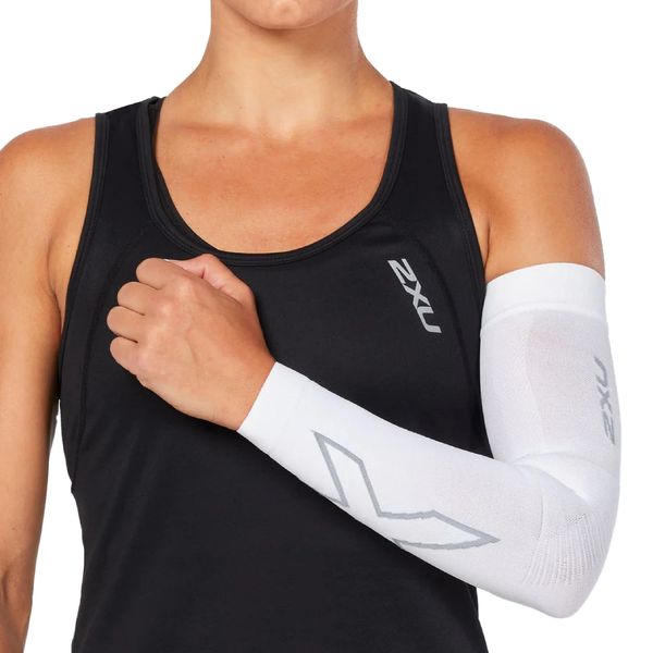 2XU Compression Flex Arm Sleeve - Medium - White/Grey