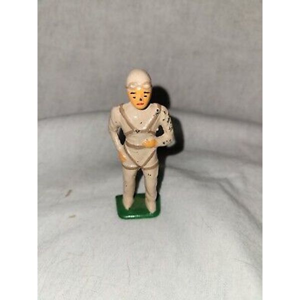 Barclay Manoil skydiver / parachuter lead  toy soldier, possible WW2 Japanese