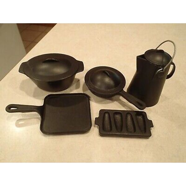 Chilton Toys Pot Pan Cornbread Griddle Coffee Kettle Lid Dutch Oven Hong Kong