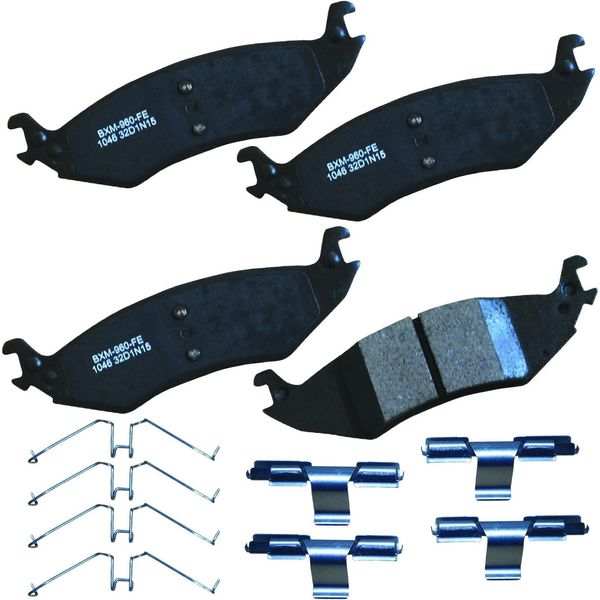 Bendix Premium Semi Metallic Rear Brake Pads For Ford E-150  2004 2007 (SBM1046)