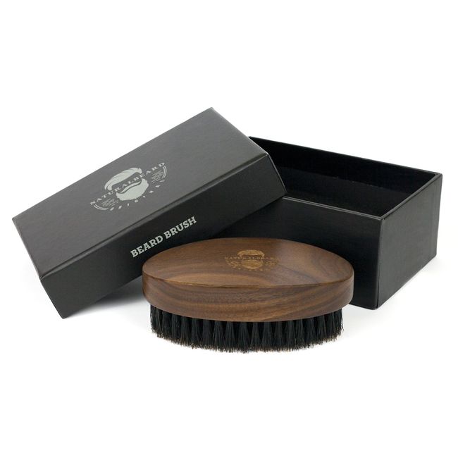 Beard brush made of walnut wood and boar bristles for daily beard care. Optimal in combination with beard care products. For beards, moustaches and 3-day stubble