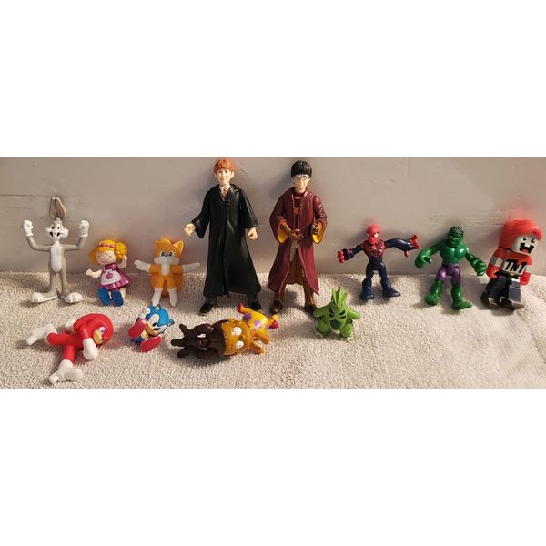 Toy Figures Misc Lot Harry Potter, Bugs Bunny Ect