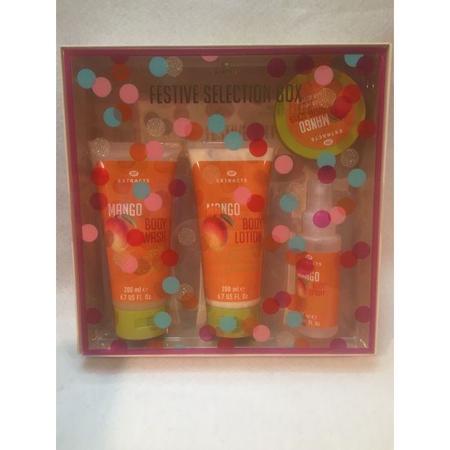 Boots Extracts Festive Selection Box Body Wash Body Lotion Body Spray and Scurb