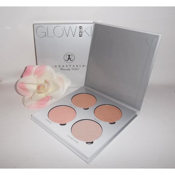 Anastasia Beverly Hills Glow Kit GLEAM Highlighting Illuminating Palette