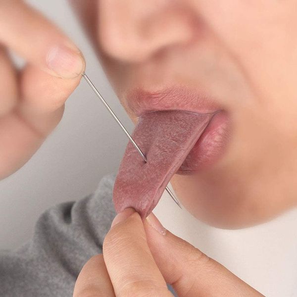 uevnl 2 Pcs Halloween Props Realistic Artificial Tongue Gross Jokes Prank Magic Tricks Tongue Halloween Magicians Props April Fools Pranks Practical Joke Toys 1