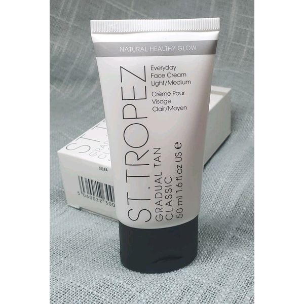 St. Tropez Gradiual Tan Body Lotion 50ML/1.6 OZ