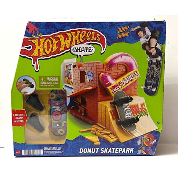 Hot Wheels Donut Skatepark Toy Tony Hawk Fingerboard Skateboard & Shoes Set, NEW