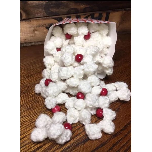 27 Foot Long Crocheted Popcorn & Cranberry Christmas Tree Garland Yarn Wood Bead