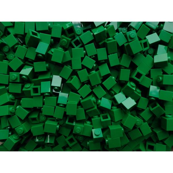 LEGO Bricks: Green 1x1. Part 3005 (X 100)