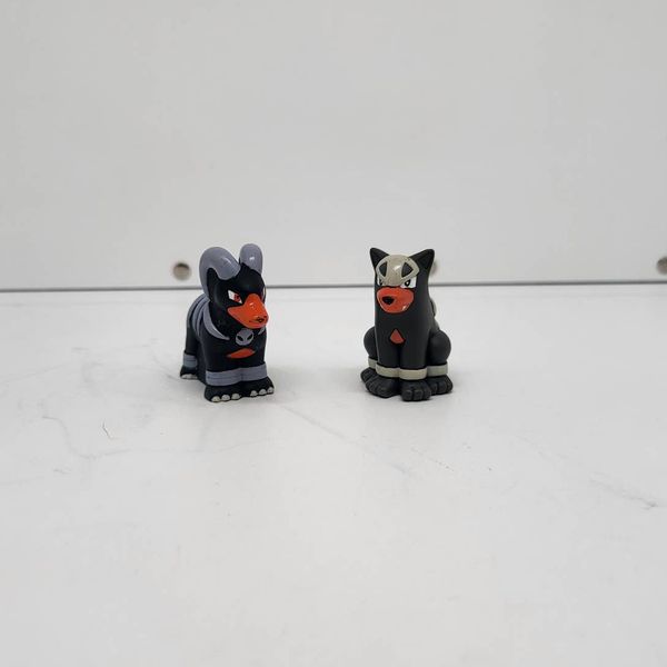 Pokemon Houndour ﻿and Houndoom Finger Puppet Kids figures / US SELLER