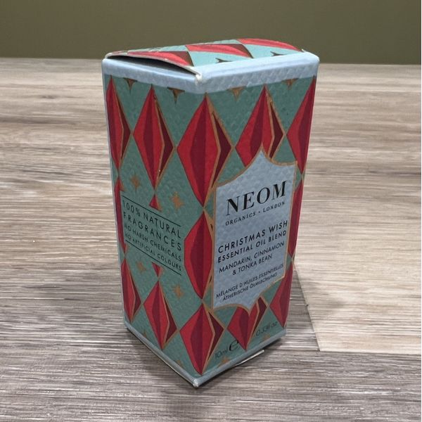 NEOM CHRISTMAS WISH ESSENTIAL OIL BLEND 10ML