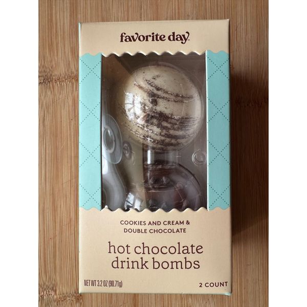 Target Favorite Day Hot Chocolate Drink Bombs 3.2 Oz. Cookies & Cream & Double