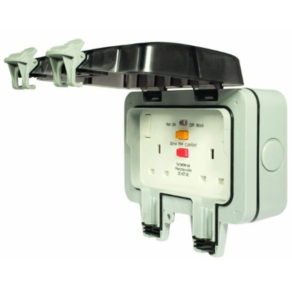 Masterplug WP22RCD 13 A 2 Gang Storm Weatherproof Outdoor RCD Switched Latched Double Pole Socket by Masterplug