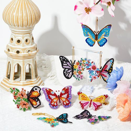 Henoyso 24 Pcs Diamond Painting Keychains Diamond Art Key Chains DIY 5d Double Sided Drill Kit Dot Painting Ornaments Set for Adult Art Craft Supplies Gift Accessories (Butterfly)