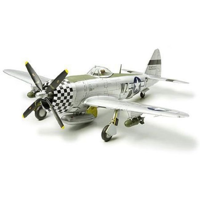 Tamiya Models P-47D Thunderbolt Bubbletop Model Kit