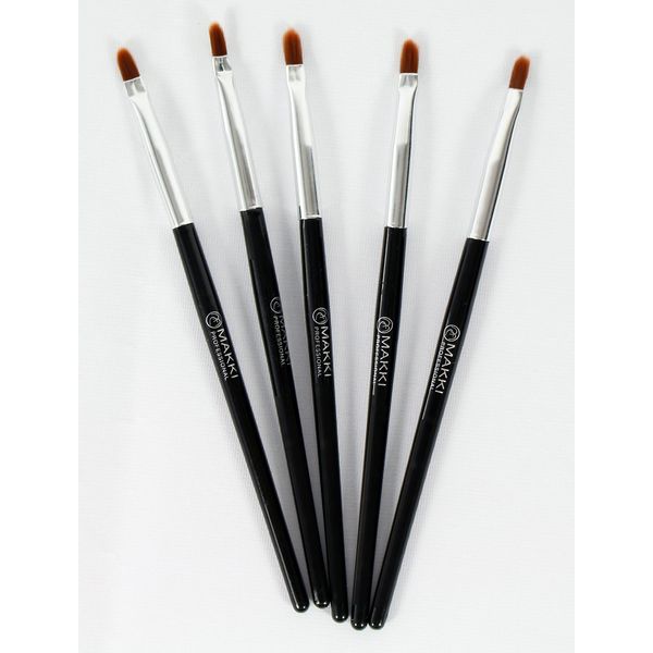 Makki 5 Curved Tip Brush Applicators for Eyelash tint & Eye Brow tinting and lash perm curl