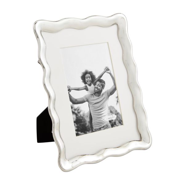 Mud Pie 4X6 Wavy Metal Frame; 9 1/4" X 7"
