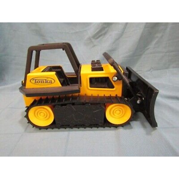 2012 Hasbro Tonka Bulldozer CLASSIC SANDBOX TOY M-7461 K