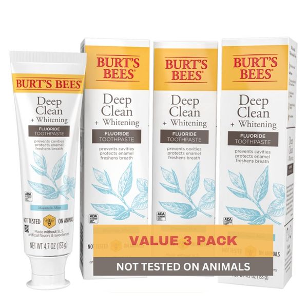 Burt’s Bees Toothpaste, Natural Flavor, Fluoride Toothpaste Deep Clean + Whitening, Mountain Mint, 4.7 oz each , (Pack of 3)