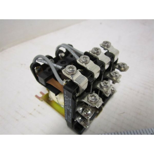 24VAC 14-Pin Surface Open Power Relay Electrical Screw Connection 50/60