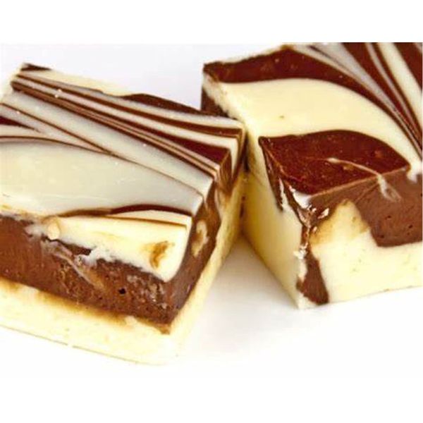 Home Made Creamy Fudge - 1 Lb Box (Chocolate Cheesecake)