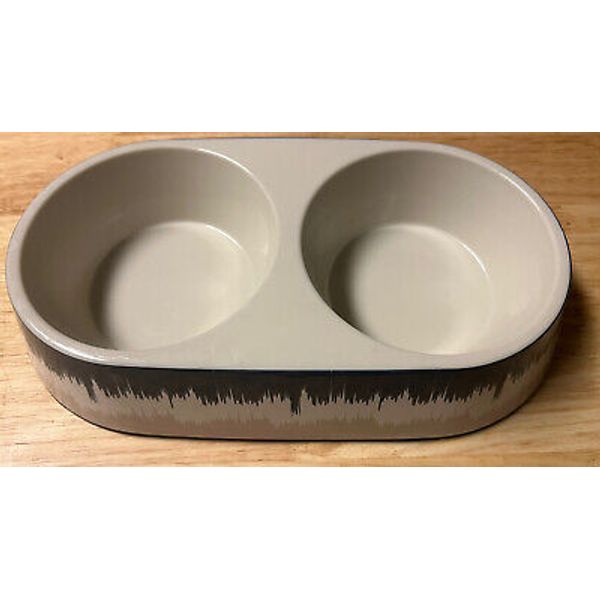 Pet Dish; Cat food bowl 2 bowls in 1. EUC.