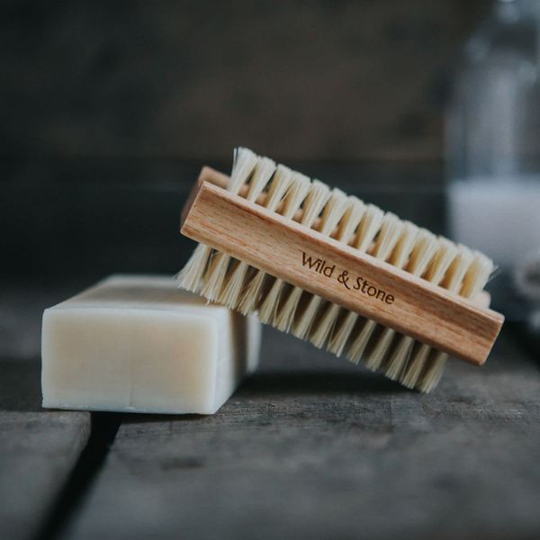 Wild & Stone | Wooden Nail Brush | Double-Sided Natural Sisal Fingernail and Toenail Brush | FSC Certified Beechwood & Sisal Fibres | Vegan & Plastic Free (2 Pack)