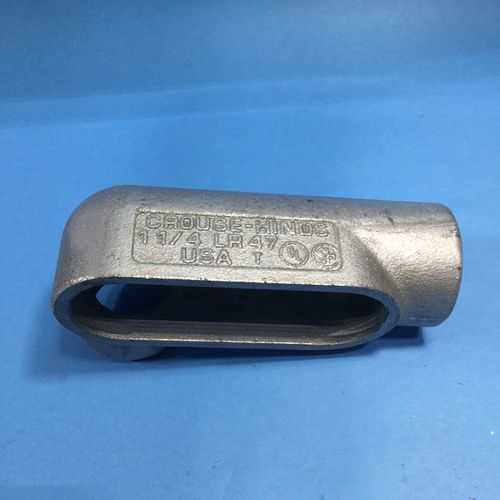CROUSE HINDS LR47 Body Material Gray Iron with ZINC Plating, LR Conduit Body, 1-1/4 INCH Form 7