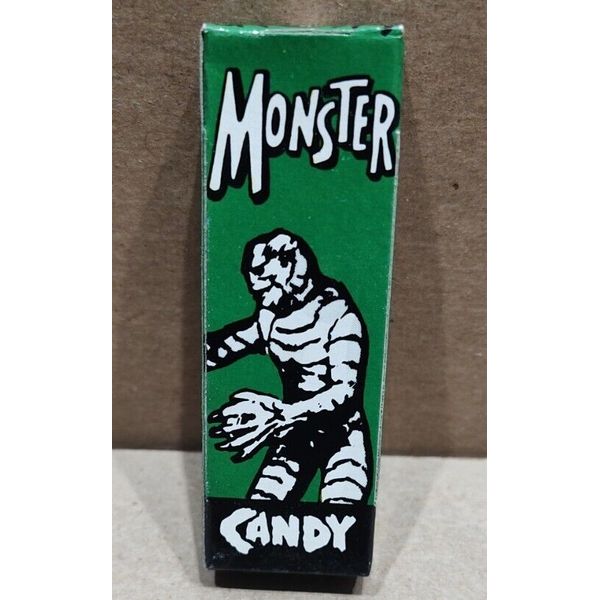 UNIVERSAL MONSTERS VITANGE CREATURE FROM THE BLACK CANDYCIGARETTE BOX W/CANDY