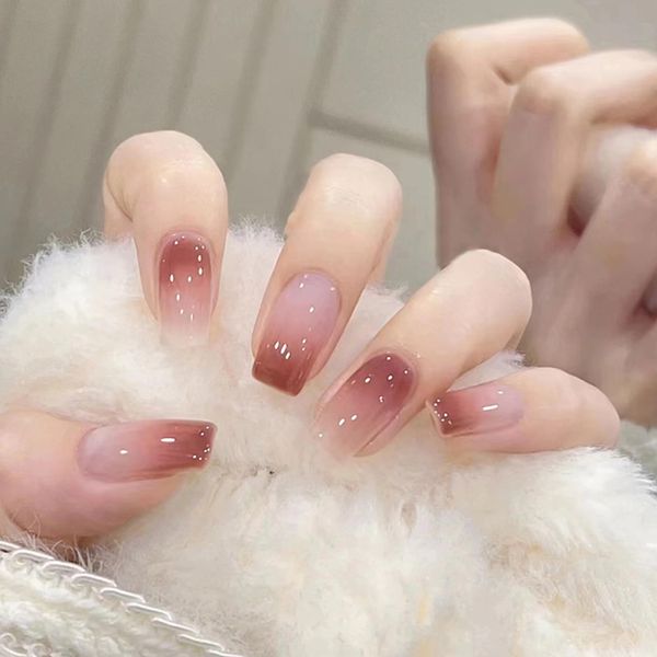 24 Stück Kunstnägel zum Aufkleben Kurze Eckig, Nude Gradient French Künstliche Nägel Press on Nails, Ballerina Acryl Falsche Nägel für Frauen Mädchen Party und Heimat DIY