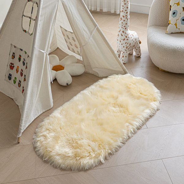 Achiiso Plush Oval Fur Faux Rug,Fluffy Area Rugs Non Slip Yoga Carpet for Girls Room Kids Room Living Room Home Decor(Light Yellow,40x60CM)