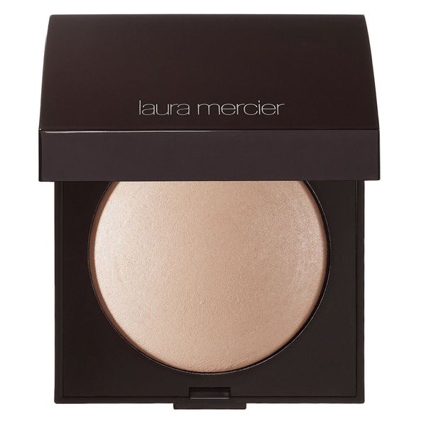 Laura Mercier Matte Radiance Baked Powder Compact Color: Highlight 01