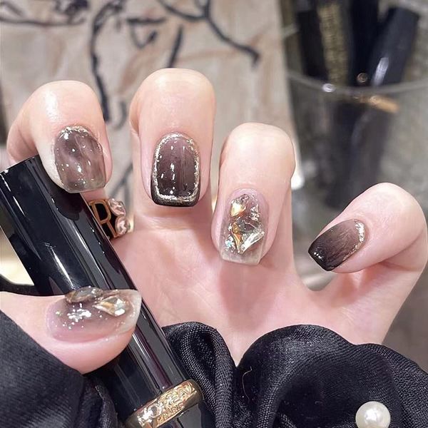 AAGWW Nail Tips, Berry Short, False Nails, Short, Coming-of-Age Ceremony, Mat, False Nails, Cute, Beautiful Shell Supplies, Workshop, Glue Design (Product Contents: 24 Nail Art + Glue, Color: Champagne Crystal)