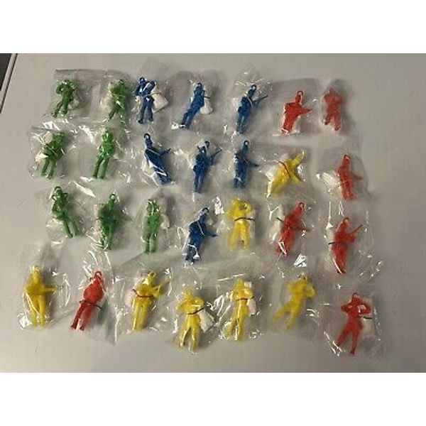 Parachute Toy Paratroopers Army Man Sealed Brand New Lot Of 28 Red Green Yellow