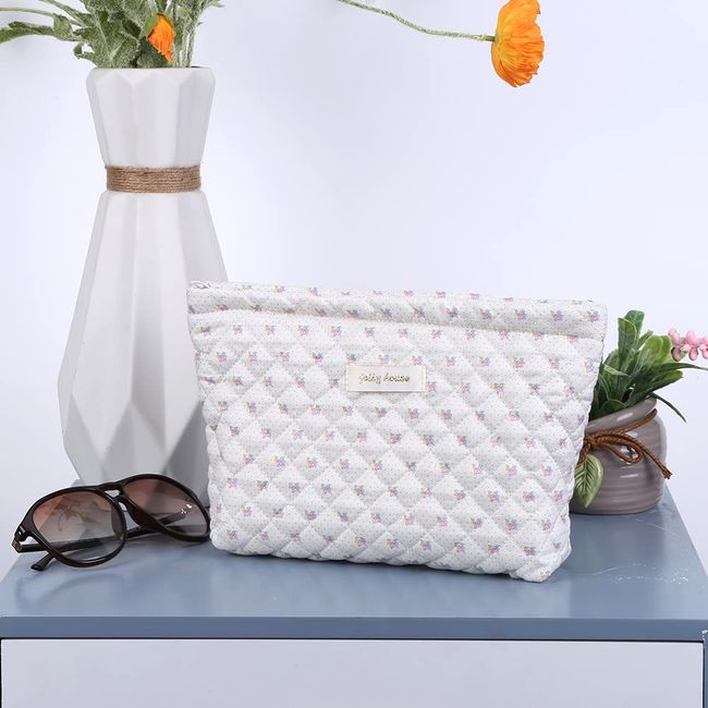 Small Cosmetic Bag With Floral Quilted Makeup Pouch - Travel Toiletry  Organizer