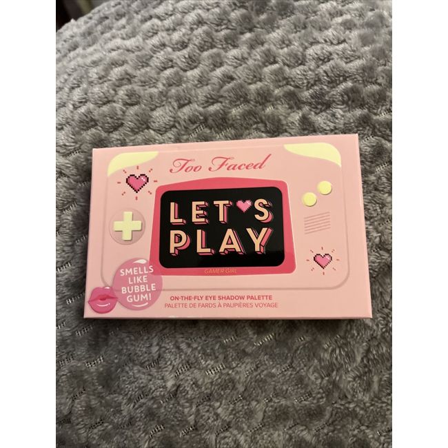 TOO FACED LET’S PLAY SMELLS LIKE BUBBLEGUM ON THE-FLY SHADOW PALETTE  LIMITED ED