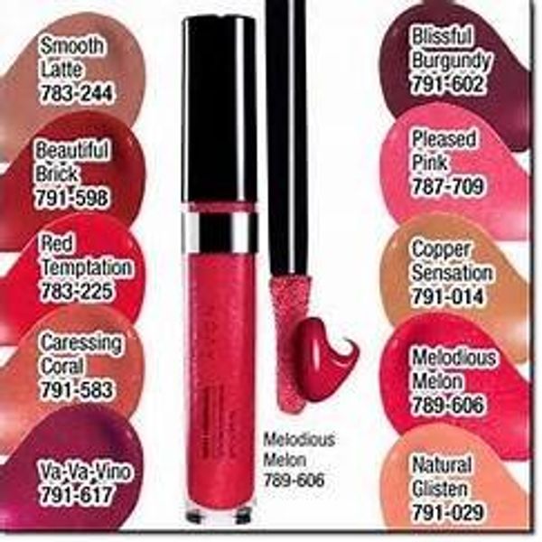 AVON Satin Satisfaction Lip Color (Caressing Coral)