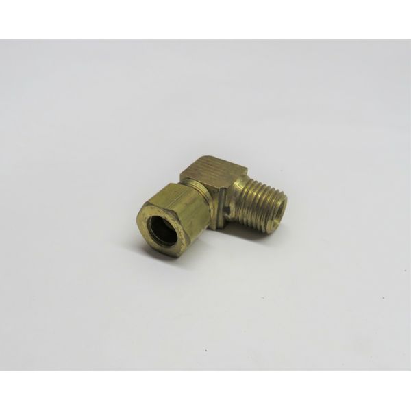 IH M Fuel Line to Carb Elbow