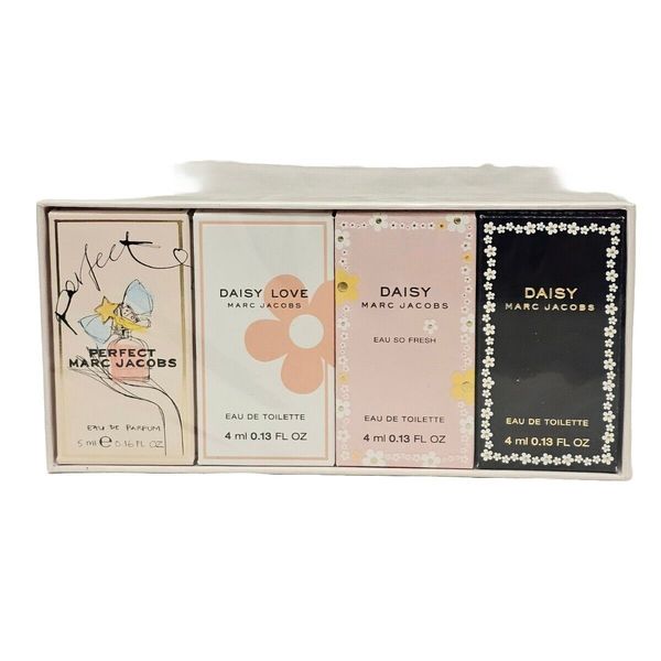 Marc Jacobs 4 Pieces for Women Mini Gift Set, 0.55 Ounce