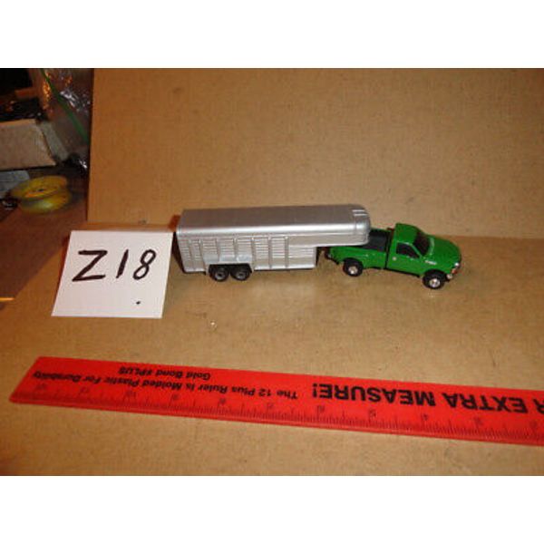 1/64  F350 Dually Pickup Truck with Livestock Trailer