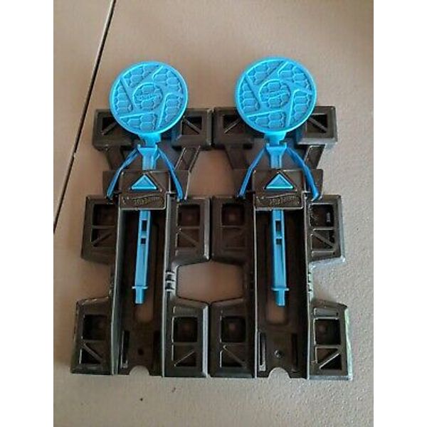 Set Of 2 Hot Wheels Rubber Band Car Launchers BLUE & BLACK DLF06 TRACK PIECE TB