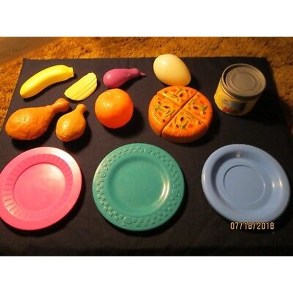 Miscellaneous Pretend food/plate set from 1993-2004