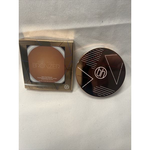 Bh Cosmetics Brilliance Satin Finish Bronzer In  Golden Gal NEW - 06